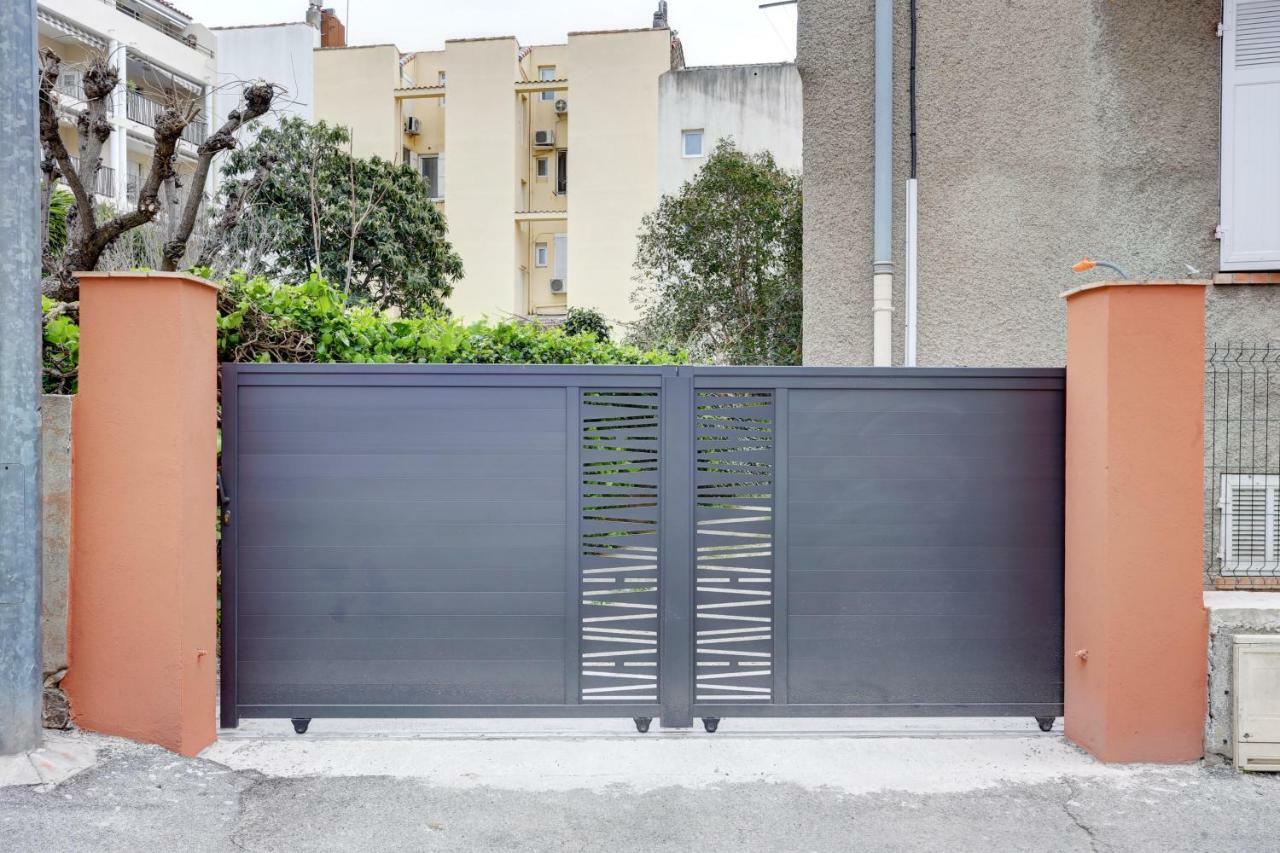 L'Amandine ,45 M2 Terrasse Et Garage Centre Ville Saint-Raphaël Exteriör bild